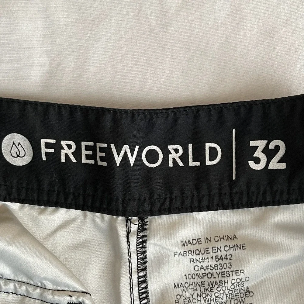 FREEWORLD men multicolor